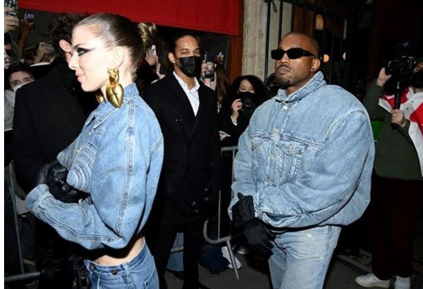 Kanye West’in ceketi anında tükendi