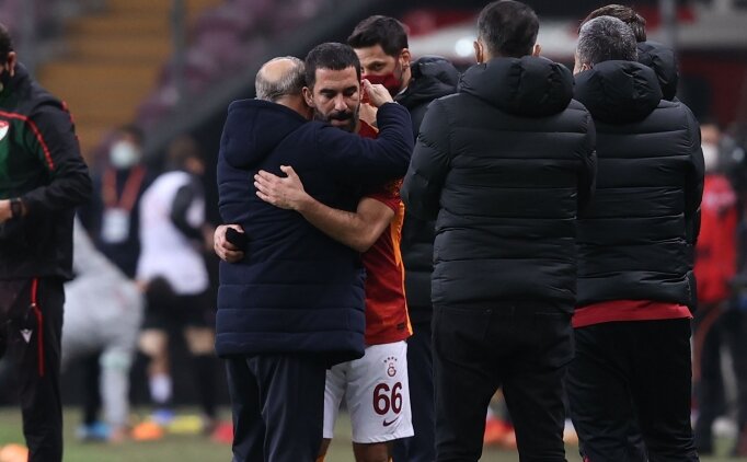 Arda Turan’dan Fatih Terim’e veda paylaşımı: Sizin gölgeniz bize yeter