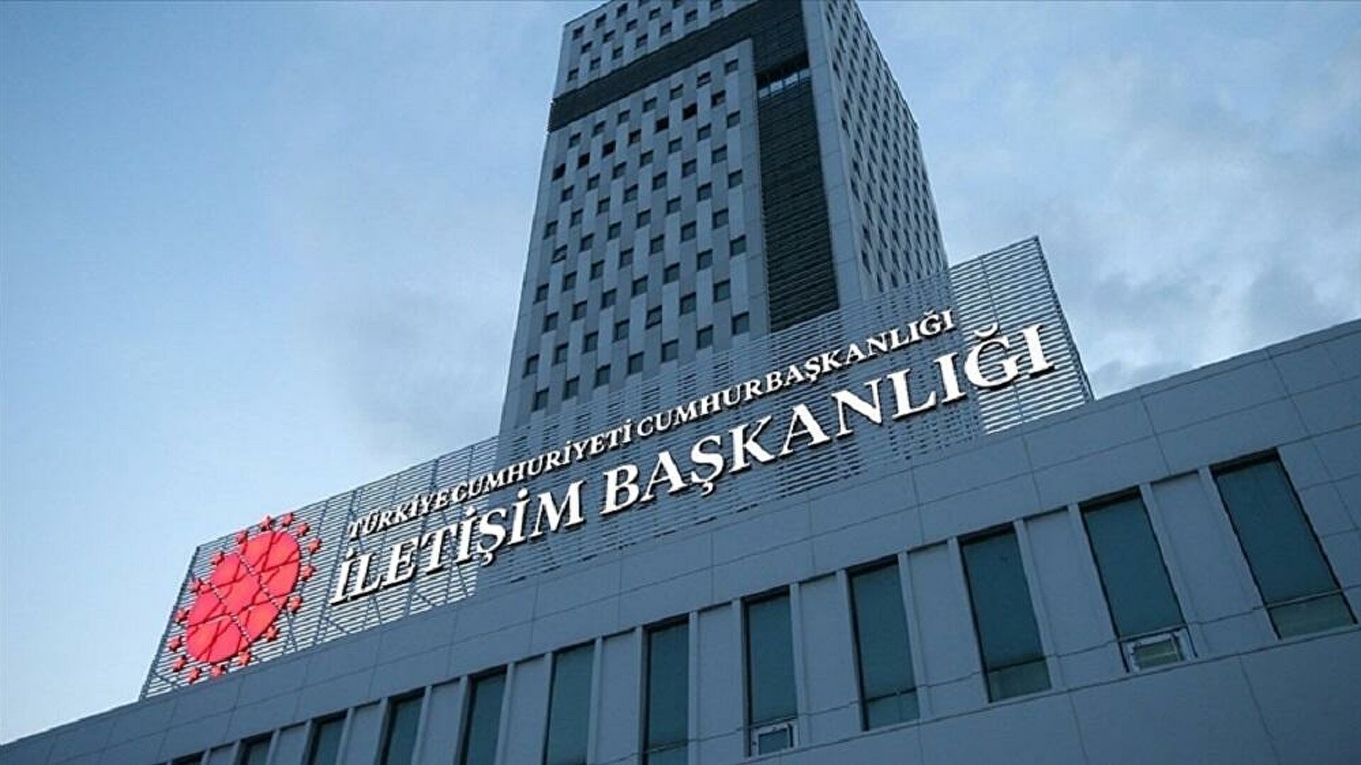 İletişim Başkanlığı’ndan dolandırıcılara karşı uyarı