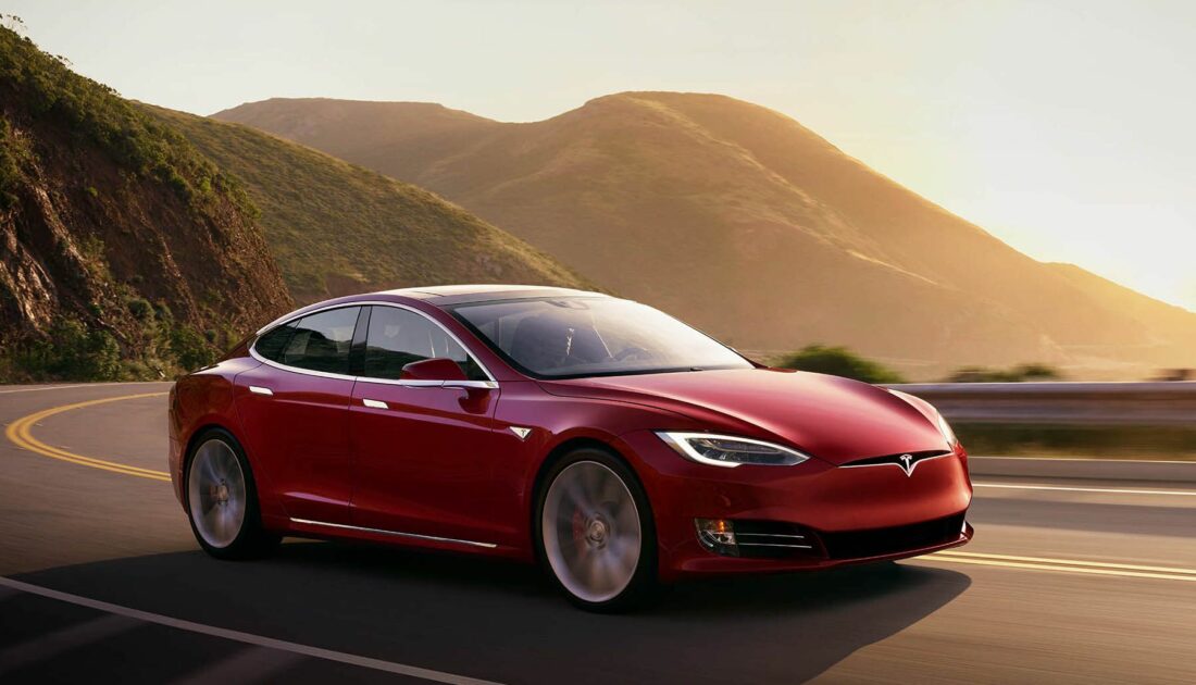 Tesla, 200 bin aracını daha geri çağırdı