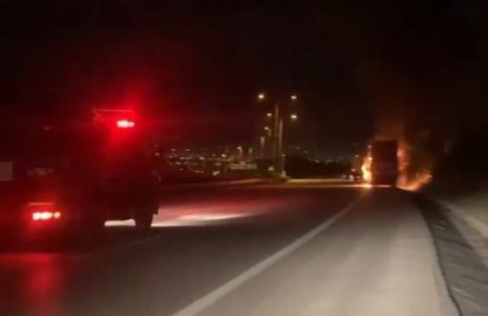 Bursa-İstanbul otobanında korkutan yangın Bursa-İstanbul otobanında korkutan yangın