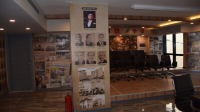 CHP Bursa’nın 100 yılı ‘anı duvarı’ oldu
