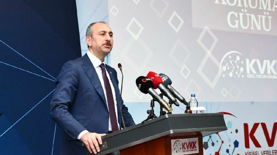 Bakan Gül’den ‘özel hayat’ vurgusu