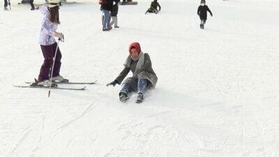 Uludağ’da kayak pistlerinde selfi, kızak, poşet tehlikesi