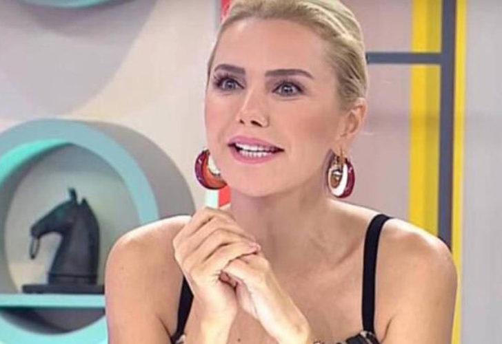 Ece Erken eşinin mezarını paylaştı