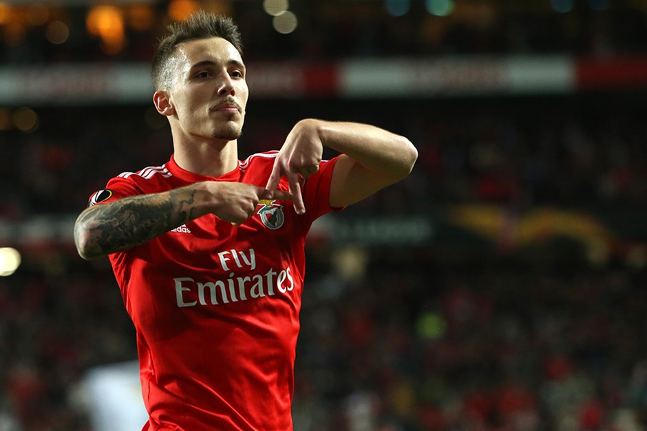 Barcelona’da Grimaldo transferi limite takıldı