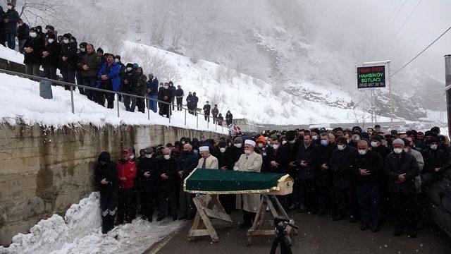 Karadenizli müzisyen Sait Uçar’ın cenazesinde tepki çeken detay