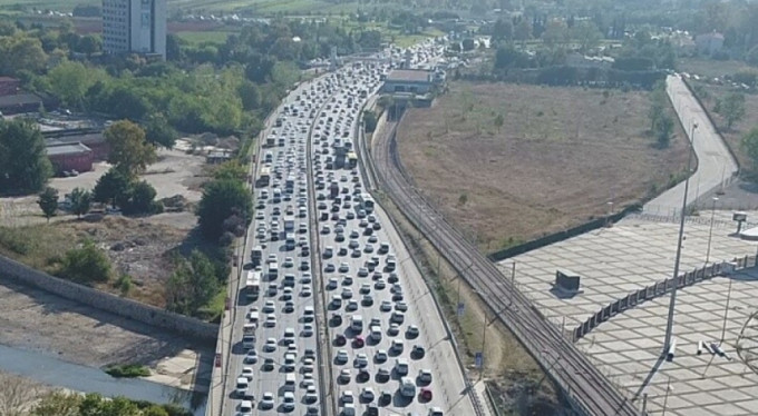 Büyükşehir Belediyesi duyurdu… Bursa trafiğine ‘raylı sistem’ düzenlemesi!