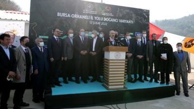 Bakan Karaismailoğlu Bursa’da: ‘Heykele değil geleceğe yatırım yapıyoruz’