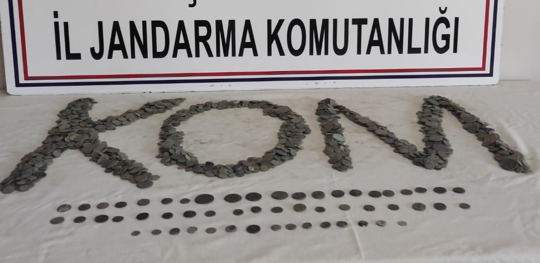 Yaklaşık 2 bin tarihi sikke ele geçirildi