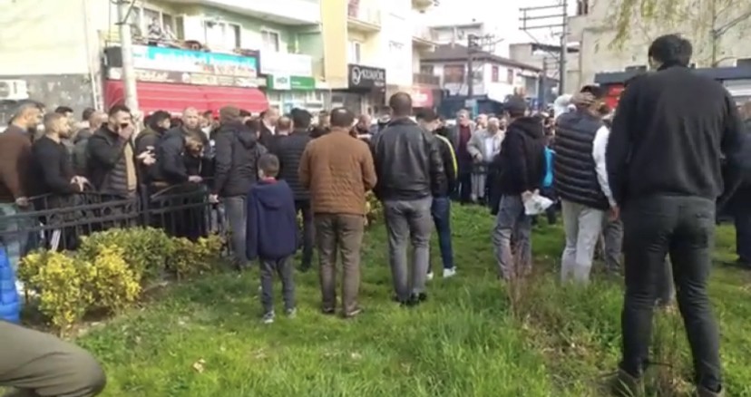 Bursa’da meydan kavgası: 1 kişi yaralandı! Bursa’da meydan kavgası: 1 kişi yaralandı!
