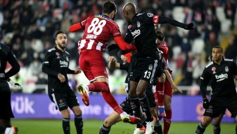 Beşiktaş Sivas deplasmanında 3 golle kazandı