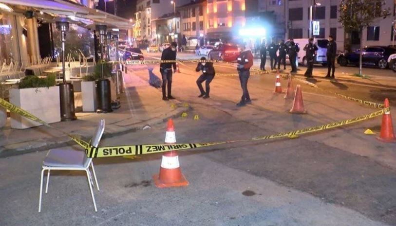 Bebek’te ünlü kafeye ateş açıldı: 3 yaralı