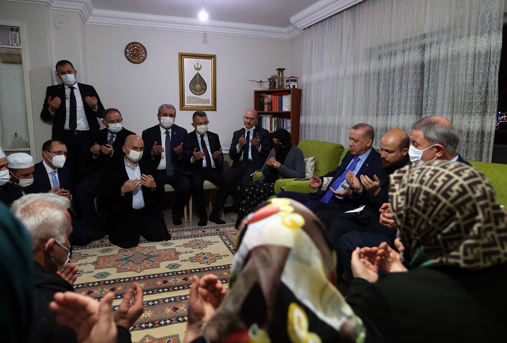 Cumhurbaşkanı Erdoğan’dan şehit Hayrettin Eren’in ailesine taziye ziyareti