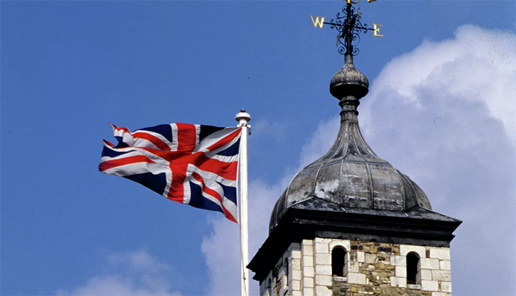 İngiltere, Ukrayna’daki büyükelçilik çalışanlarını tahliye etmeye devam ediyor