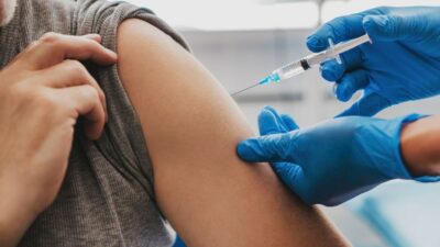 Hayal kırıklığı yaratan araştırma: Omicron aşılarına gerek var mı?