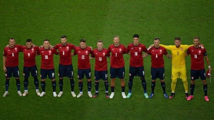 Çekya Futbol Federasyonu’ndan Rusya maçı kararı