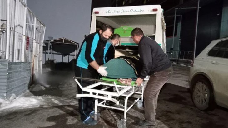 Sivas’ta sır ölümler: Babanın cesedi parçalanmış, oğlununki donmuş halde bulundu