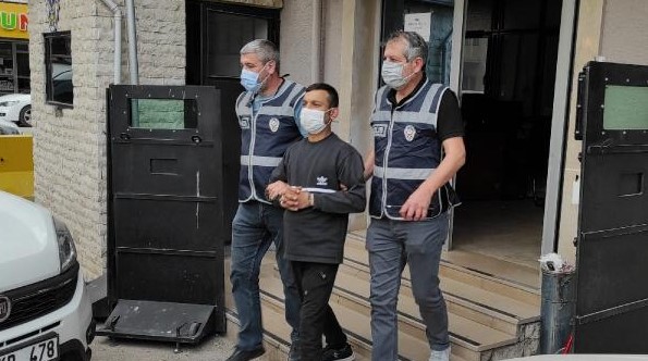 Bursa’da yüksek sesle müzik cinayeti… Öldürüp suçu kızının üzerine atmış!