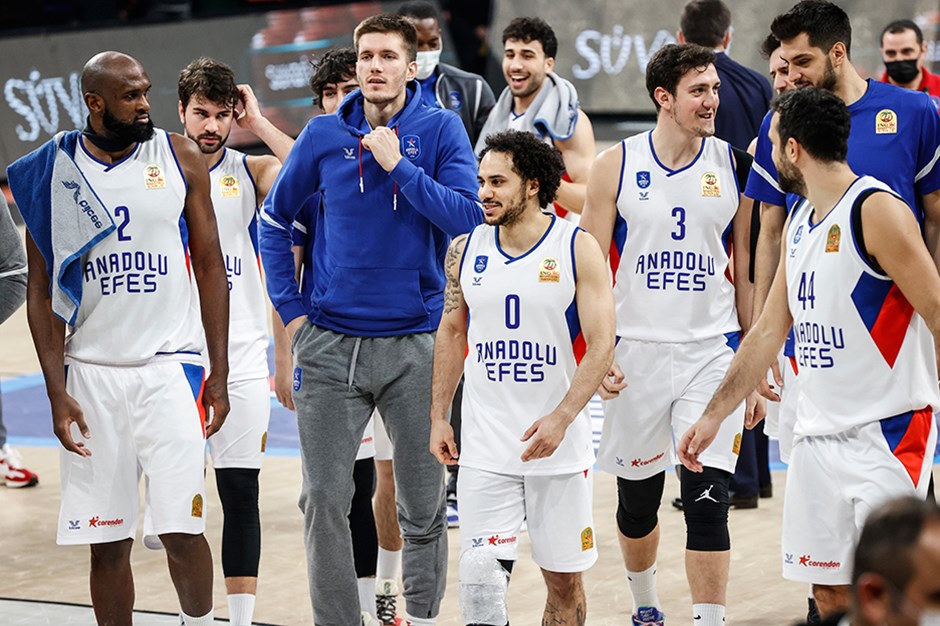 Anadolu Efes, CSKA Moskova deplasmanında
