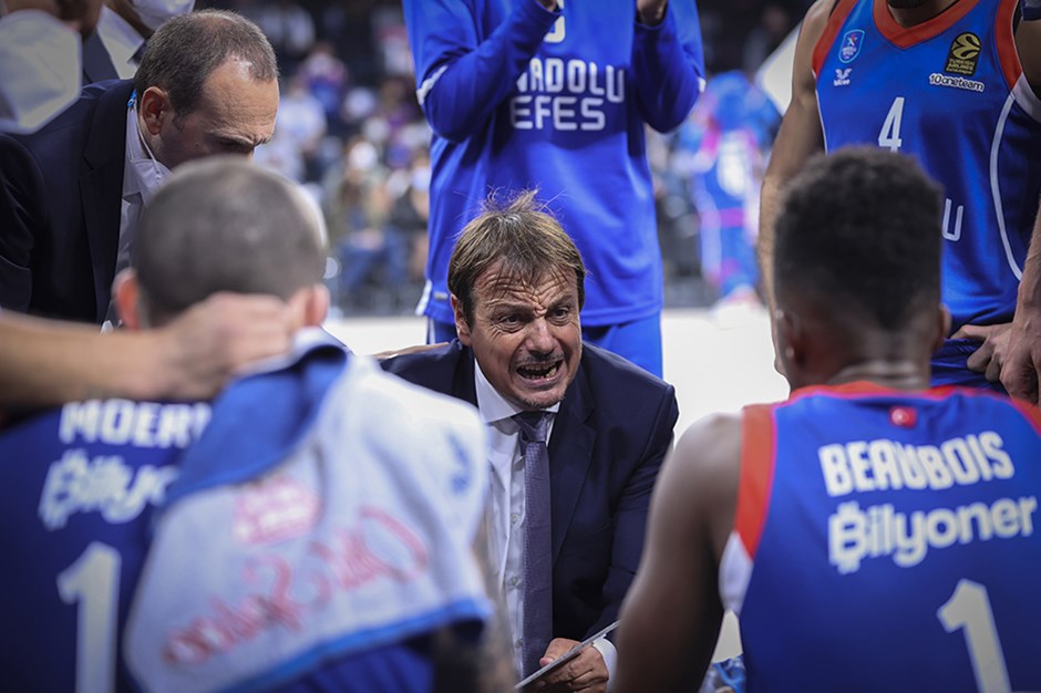 Anadolu Efes, Olimpiakos deplasmanında