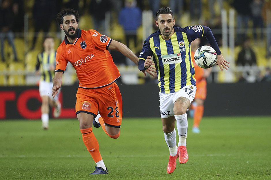 Fenerbahçe’ye İrfan Can Kahveci’den kötü haber