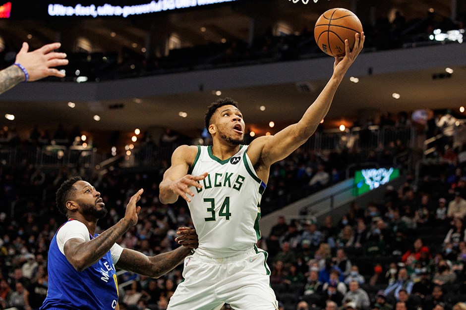 Antetokounmpo Jordan’ı geride bıraktı, Bucks kazandı