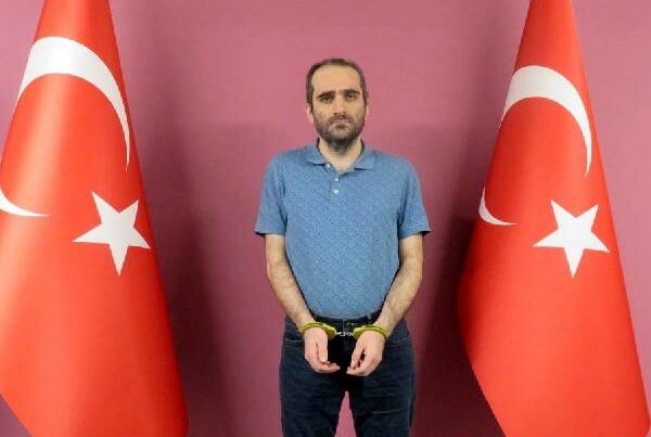 FETÖ elebaşı Gülen’in yeğeni: 212 kişinin ismini verdim