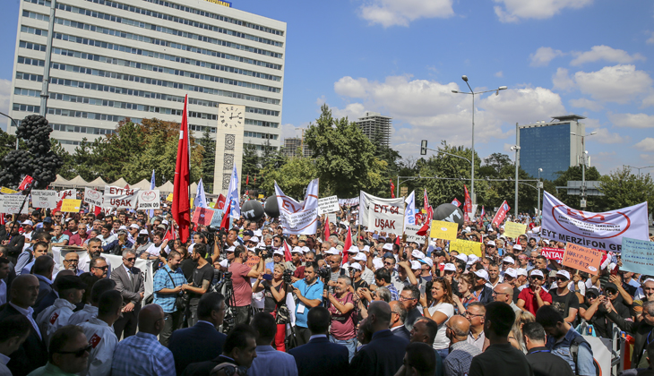 EYT’liler gündeme damga vurmaya devam ediyor