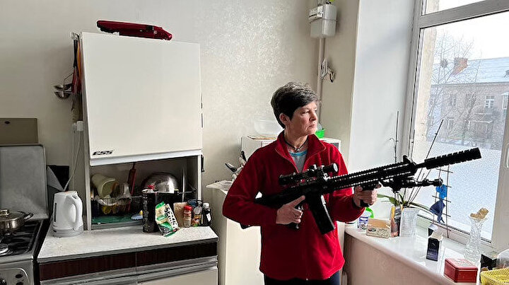 Kiev halkı silahlanıyor