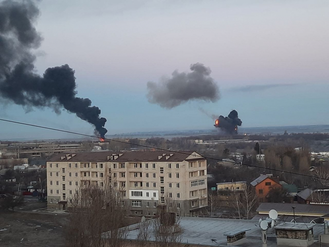 Kiev’de acil durum ekipleri gece boyunca çalıştı Kiev’de acil durum ekipleri gece boyunca çalıştı