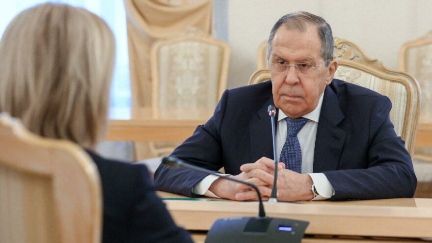 Lavrov: Rus topraklarındaki Rus askerlerinin çekilmesi talebi acıklı