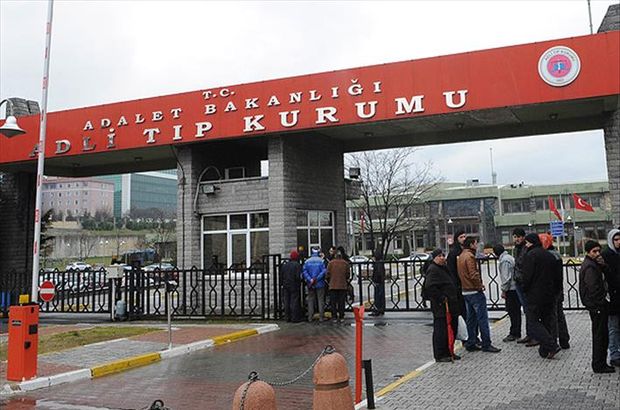 İstanbul’da bir erkek, eşi ve 2 çocuğunu öldürdü