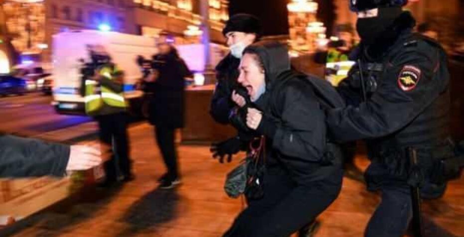 Rusya’da ‘Savaşa hayır’ gözaltıları