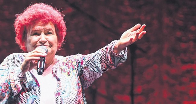 Selda Bağcan: Özel günlerde konser vermekten haz duyuyorum