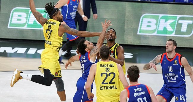 EuroLeague’de Türk derbisini Anadolu Efes kazandı