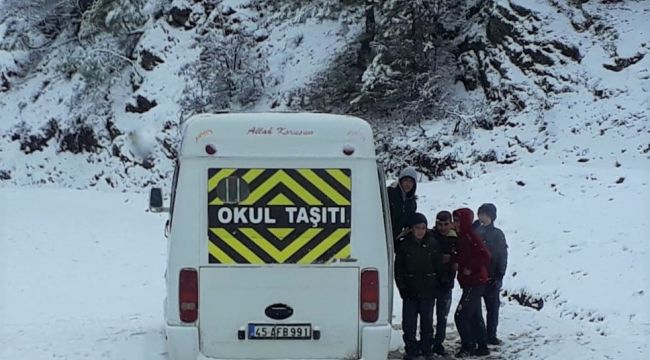 Taşımalı eğitime 1 gün ara Taşımalı eğitime 1 gün ara