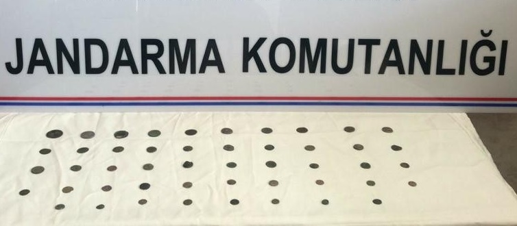 48 adet bronz sikke ele geçirildi