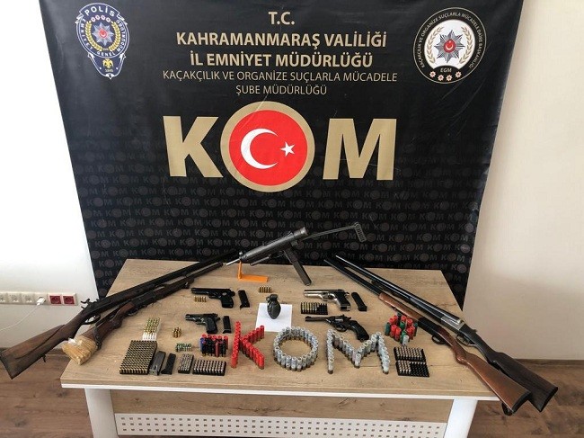 Silah tacirlerine operasyon