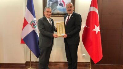 Mudanya Belediye Başkanı Türkyılmaz, Ankara’da büyükelçilerle bir araya geldi