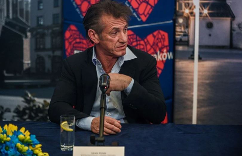 Sean Penn’den mülteci anlaşması