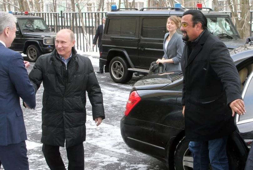 Putin’in sanatçı dostu Steven Seagal: Barışçıl bir çözüm umuyorum