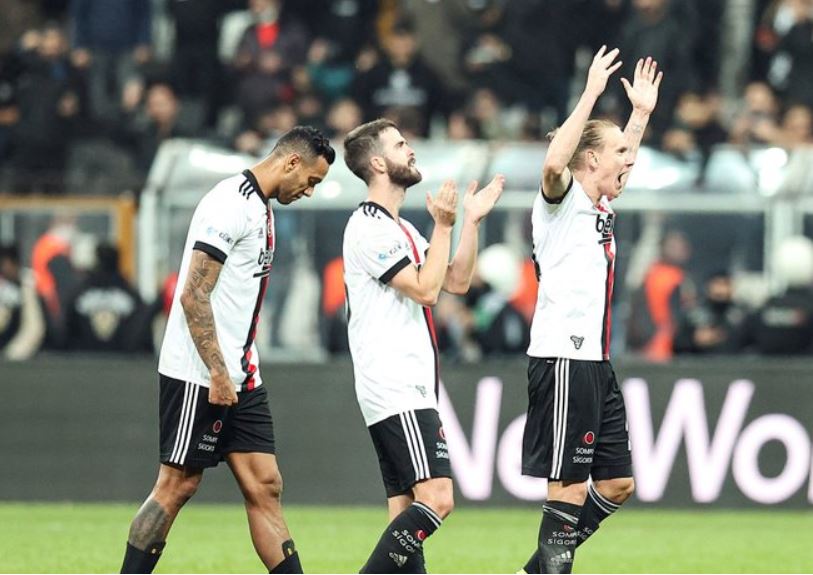 Derbide forma giyecekler