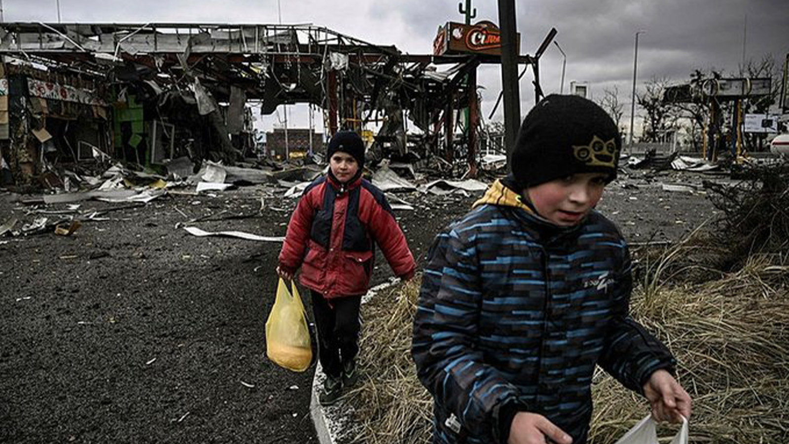 ‘Rusya, 700 binden fazla insanı ısınmaktan mahrum bıraktı’