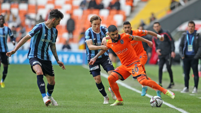 Adana Demirspor galibiyet hasretini Başakşehir karşısında dindirdi