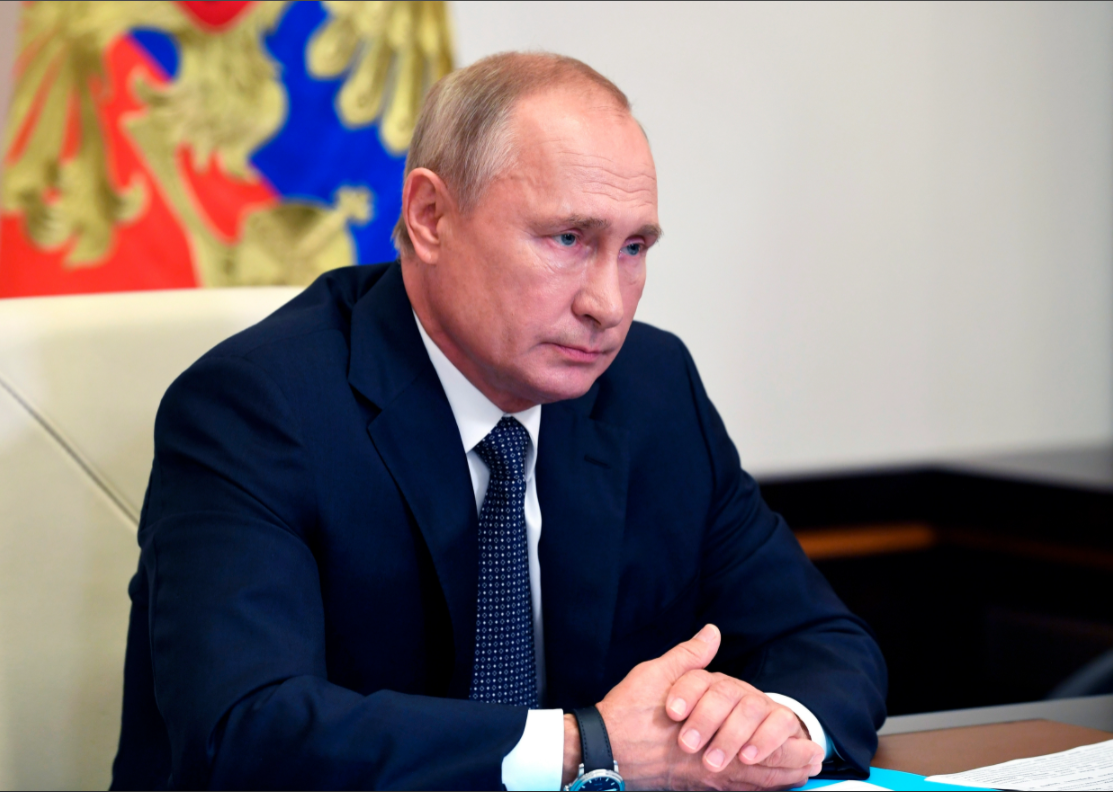 “Putin, zehirlenme endişesiyle yaklaşık bin personelini değiştirdi”