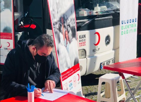 UEDAŞ çalışanları kan ve kök hücre bağışında bulundu UEDAŞ çalışanları kan ve kök hücre bağışında bulundu