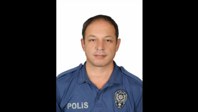Polis memuru evinde ölü bulundu!