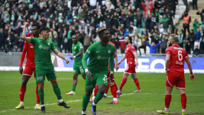 Bursaspor’dan kritik geri dönüş: 2-1