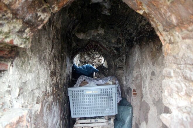 Osmanlı’dan kalan hamam kalıntısı ardiye oldu